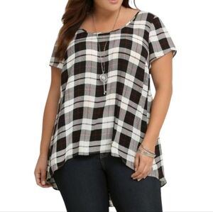 Torrid black white and pink Plaid‎ Georgette babydoll Hi-Lo Blouse plus size 3X